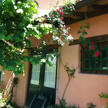 Casetta Alta Apartment *